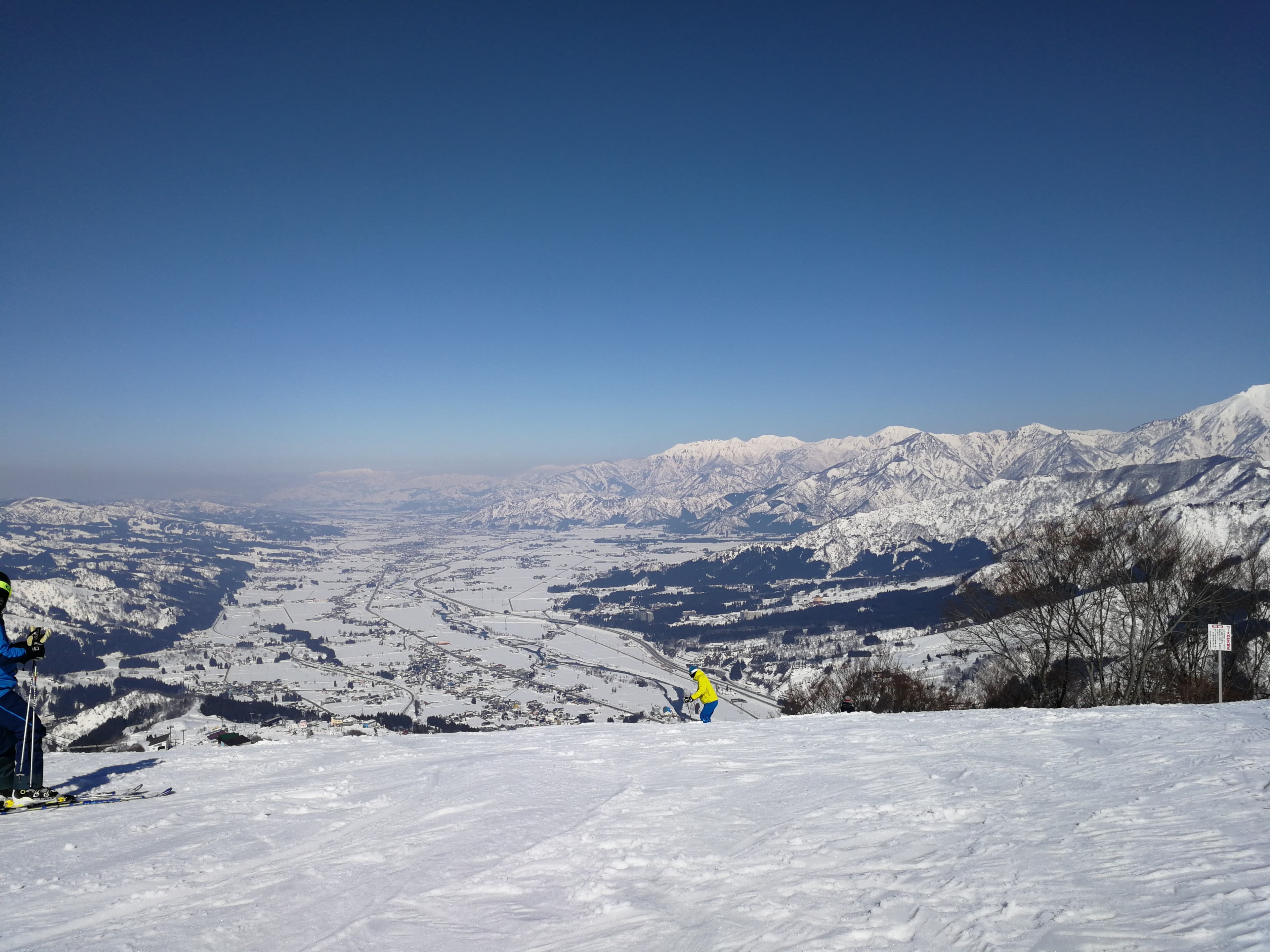 石打丸山滑雪場雪景