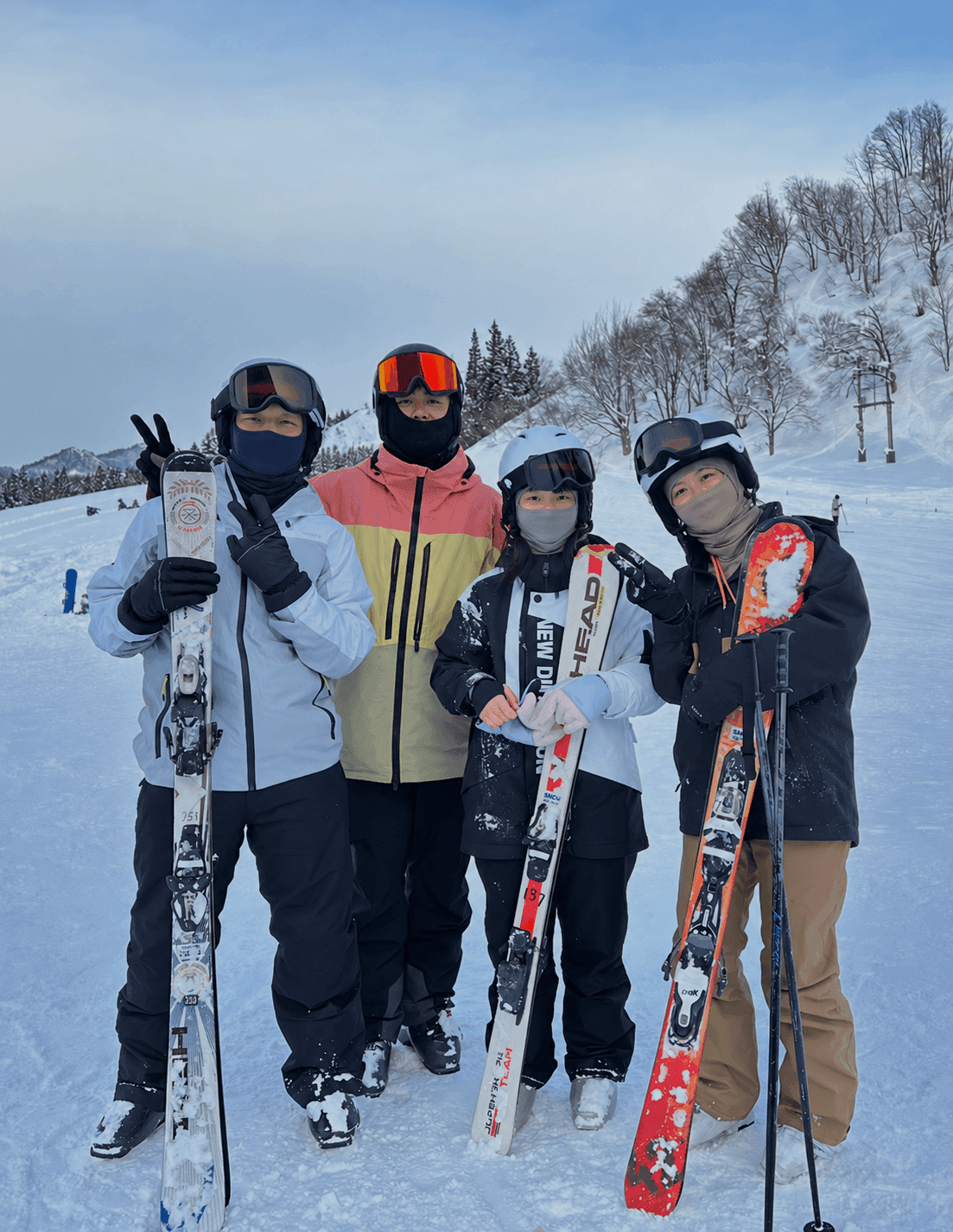 Chris 與滑雪學員合照